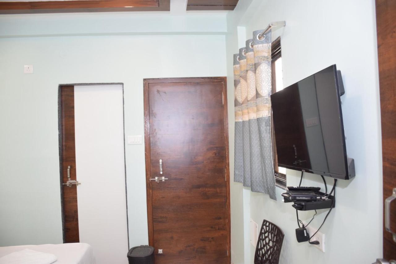 Akalkot Shankar Residency, Akkalkot מראה חיצוני תמונה