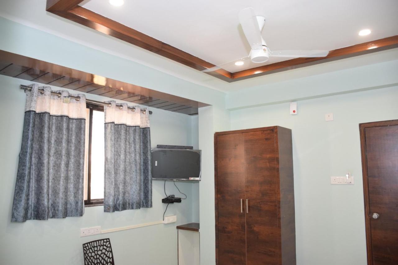 Akalkot Shankar Residency, Akkalkot מראה חיצוני תמונה