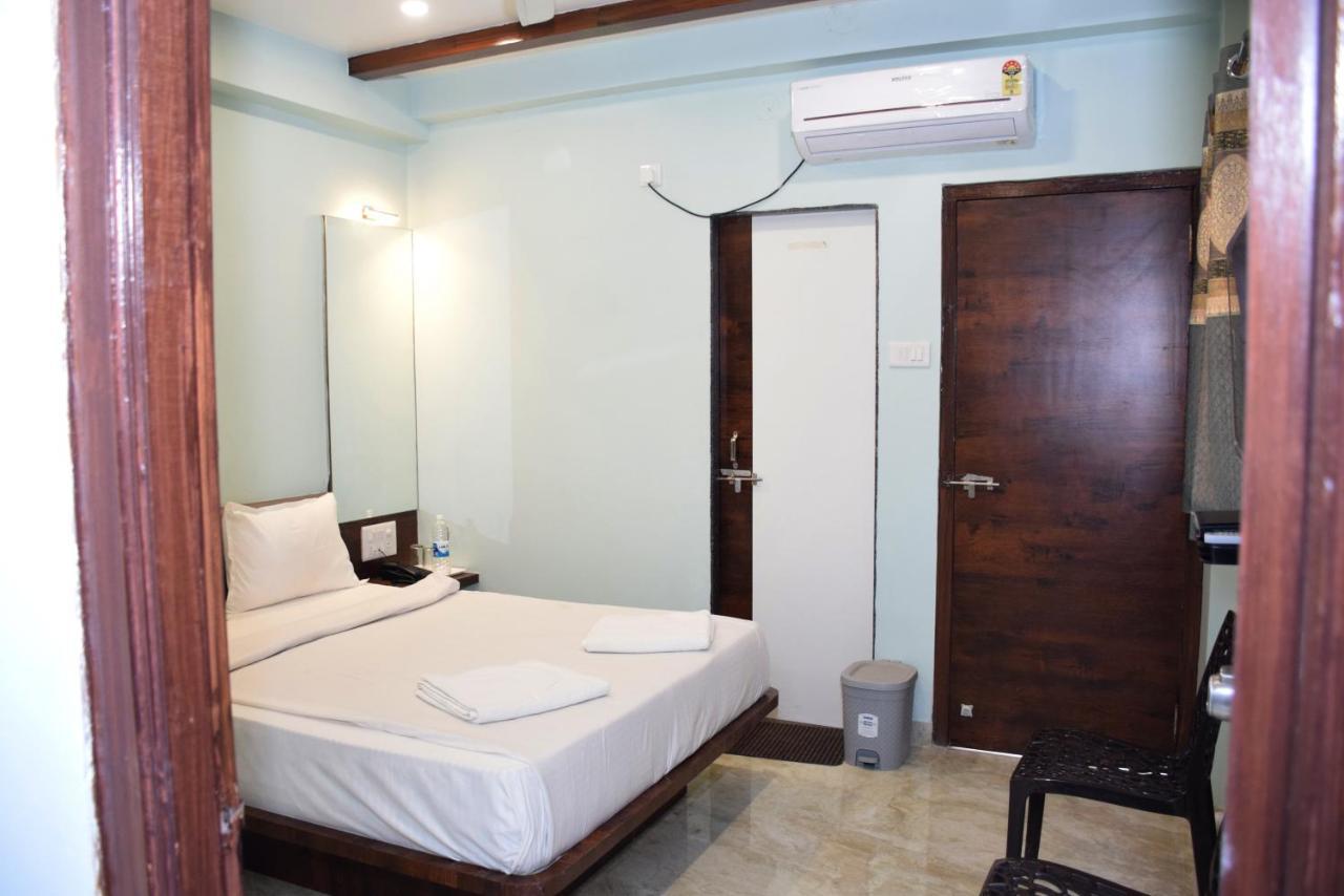 Akalkot Shankar Residency, Akkalkot מראה חיצוני תמונה