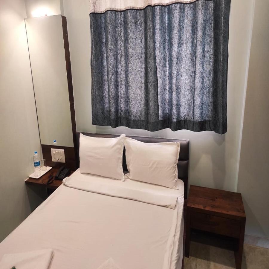 Akalkot Shankar Residency, Akkalkot מראה חיצוני תמונה