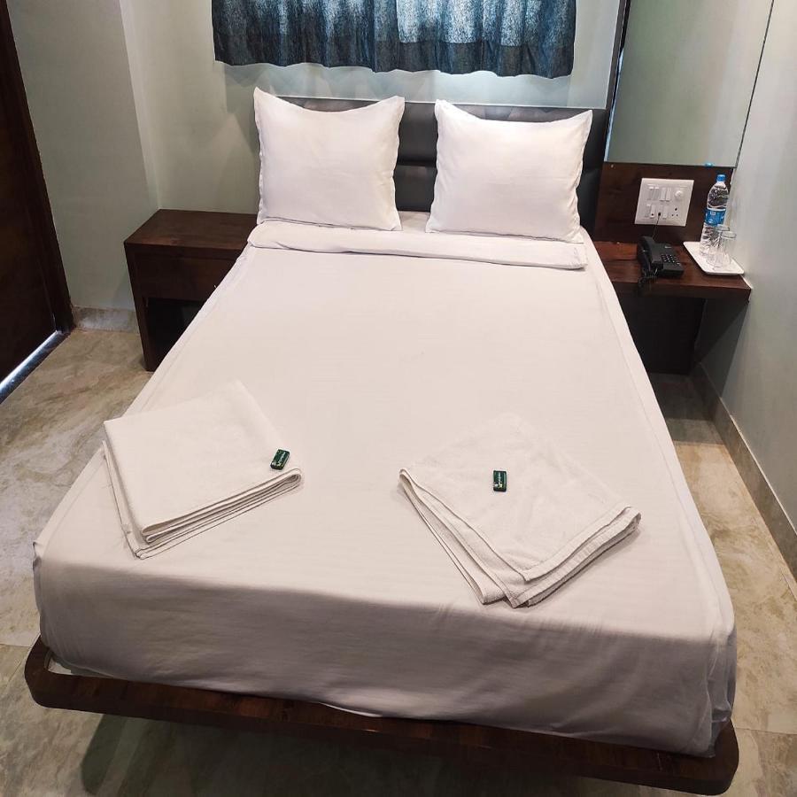Akalkot Shankar Residency, Akkalkot מראה חיצוני תמונה